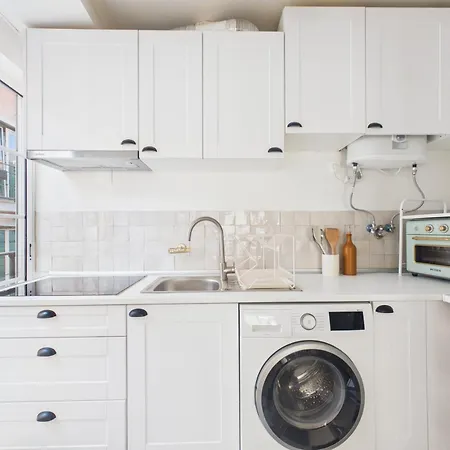 Apartamento 1br W/ Ac - Alfama, Ideal For Long | By Airnest